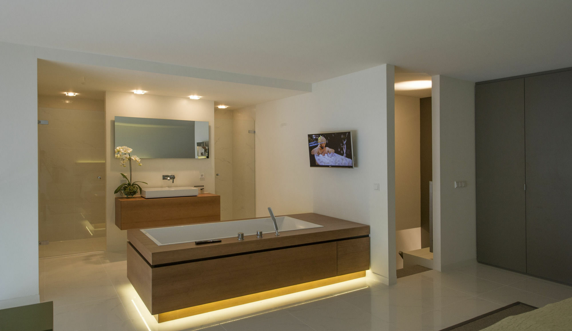 Innova Housing Маастрихт Екстериор снимка